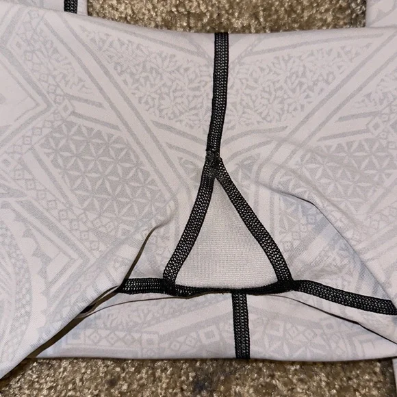 NWOT Lululemon High Rise Wunder Under leggings in Inked Ice - Picture 9 of 9